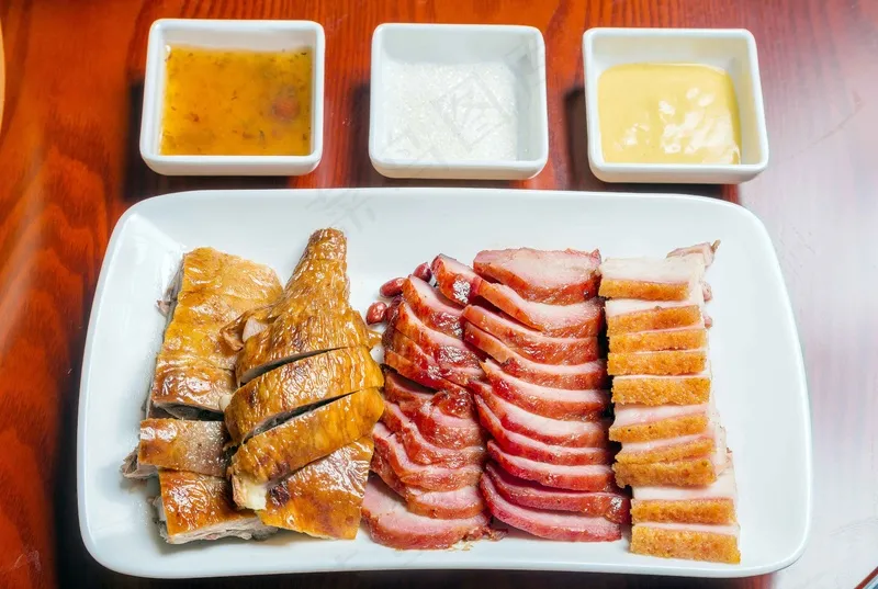 切片烤鸭美食