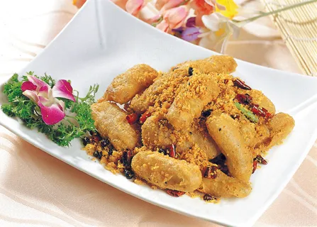 油炸小酥肉美食小吃