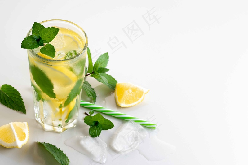 薄荷柠檬水