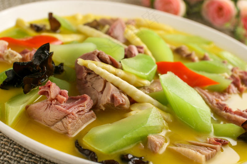 竹笋莴苣炒肉美食