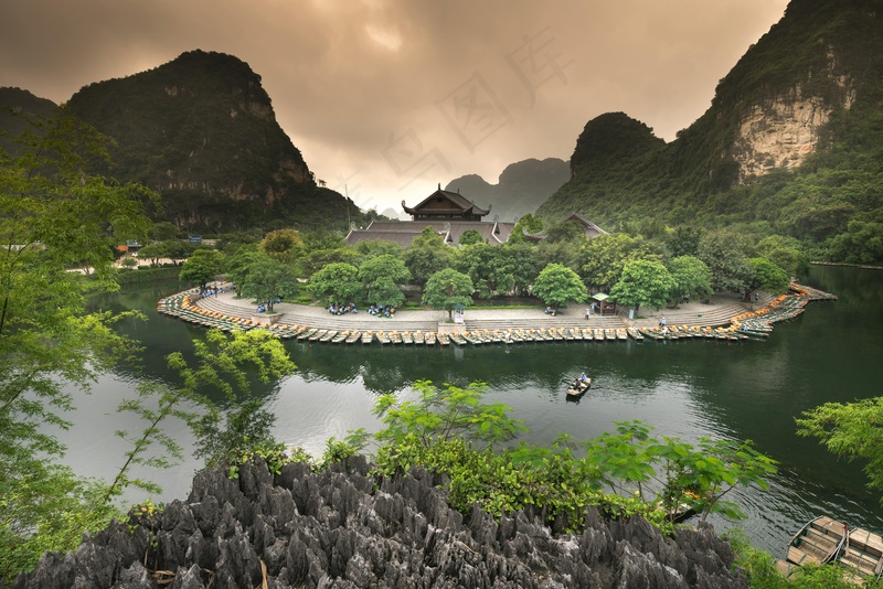 世外桃源山水画卷