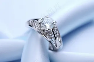 钻石戒指婚戒对戒摄影图