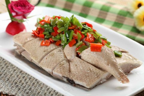 切片盐水鸭美食