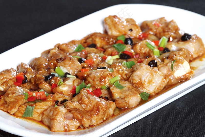 炒肉鸡块美食