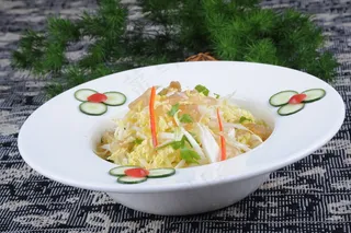 白菜心拌蛰头  22元 主料海蛰  味型：清香、爽脆