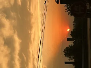 唯美的乡间日落