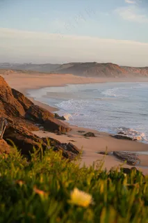 黄昏时分的海岸边缘 黄昏时分的海岸边缘