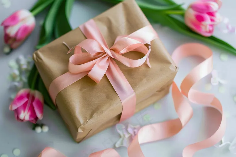 鲜花礼物礼盒妇女节女神节摄影图(4032x2688)