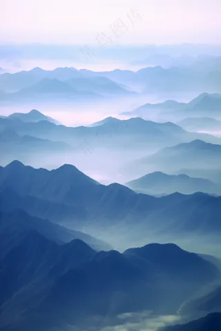 山川山峰层峦叠嶂翠绿摄影图