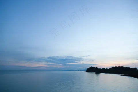 大海沙滩图片 大海沙滩图片