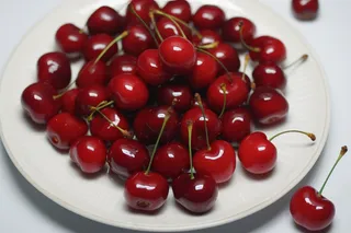 新鲜樱桃车厘子水果摄影图