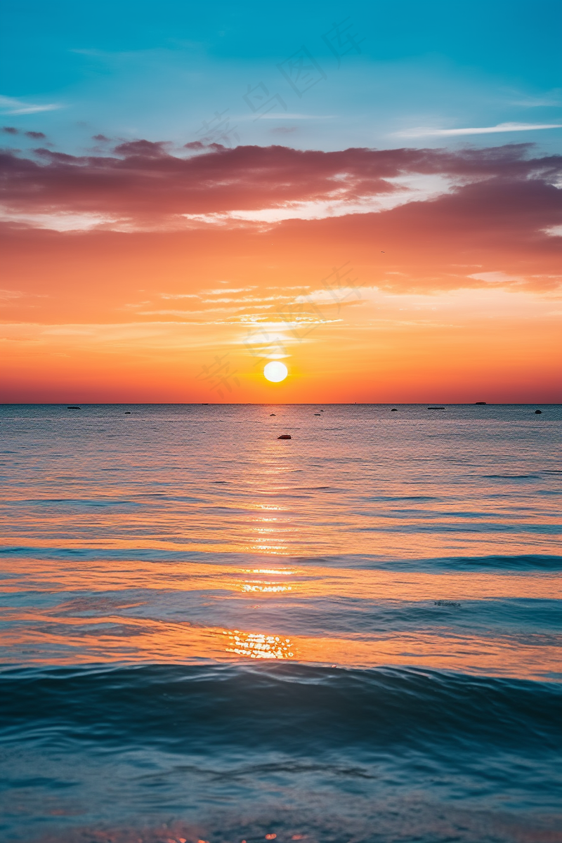 夕阳落日下海洋海面余晖倒影美景摄影图(2688x4032)