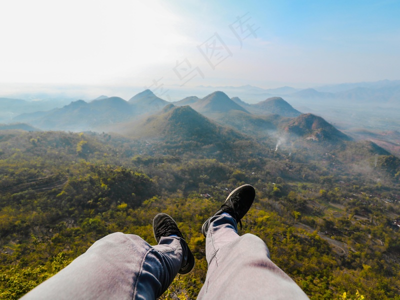 悬崖上的风景