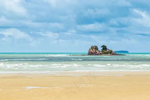 大海沙滩图片