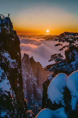 清晨日出朝霞云层山川摄影图