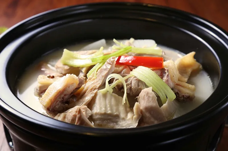 滋补养生鸭汤美食
