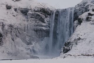 湖泊山峰图片