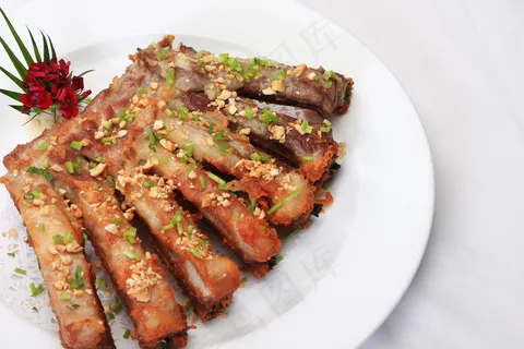 特色羊排烤肉美食