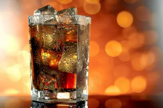 可乐汽水冰饮摄影图