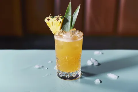 菠萝冰镇饮料汽水摄影图 菠萝冰镇饮料汽水摄影图