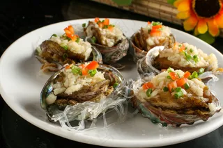 蒜蓉粉丝鲍鱼美食