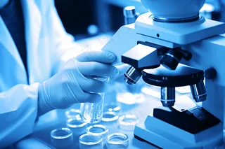 科研人员实验室器材科学医疗摄影图