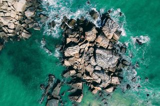 海岸线上的雕刻时光