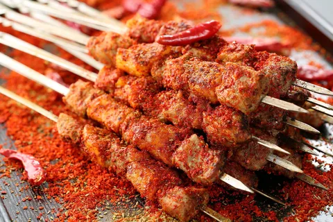 麻辣烤串烤肉美食