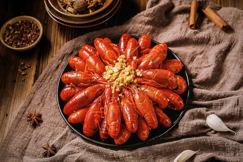 蒜蓉小龙虾美食