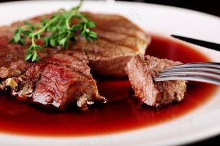 牛排烤肉特色美食