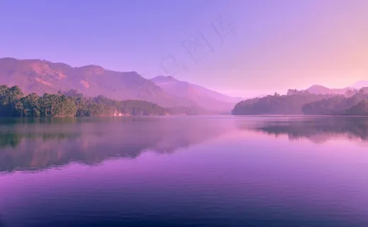 湖光山色间的紫色梦境 湖光山色间的紫色梦境