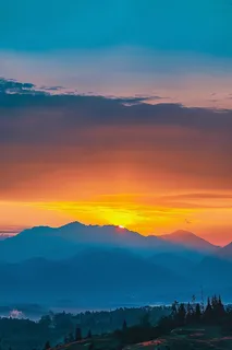 清晨日出朝霞云层山川摄影图 清晨日出朝霞云层山川摄影图