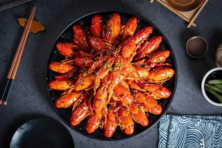 蒜蓉麻辣小龙虾美食