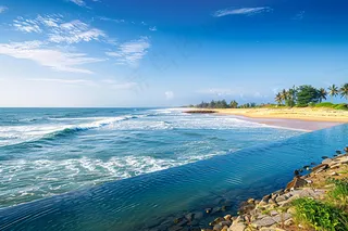 夏日海滩蓝色海洋度假摄影图