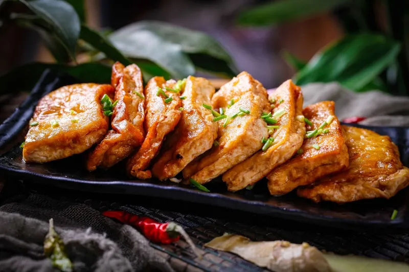 卤味豆腐美食小吃