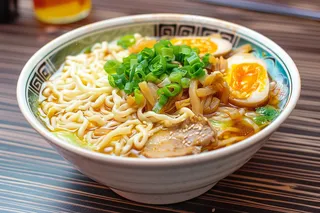 面条牛肉面美食摄影图