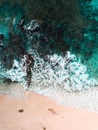 蓝色海岸的浪漫邂逅