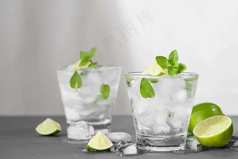 薄荷青柠水
