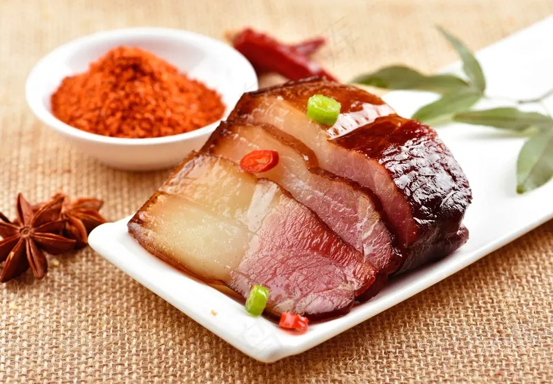 切片腊肉美食