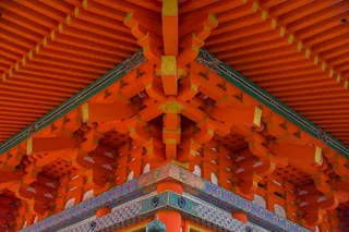 中式复古屋檐建筑