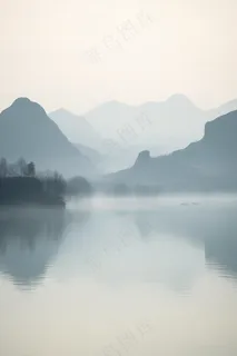 阴天山水倒影山水墨画古风背景黑白摄影图