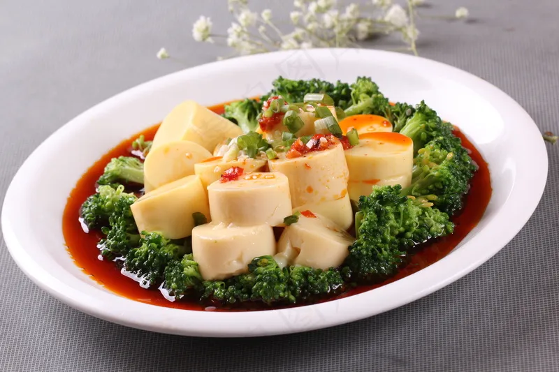 西蓝花豆腐特色美食