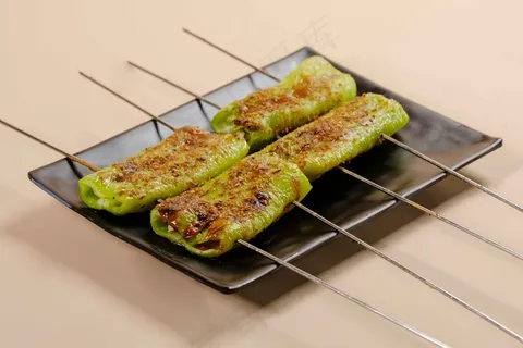 青椒辣椒烧烤美食