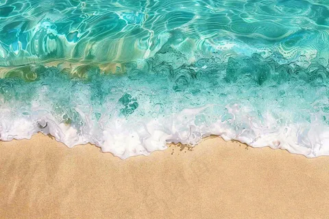 蓝色玻璃海滩海洋浪花摄影图 蓝色玻璃海滩海洋浪花摄影图