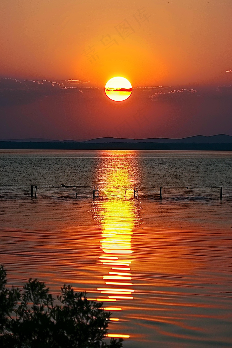夏日落日海报沙滩晚霞摄影图(2688x4032)
