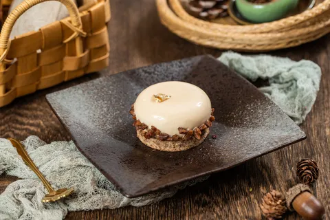 碧根果百香果慕斯 