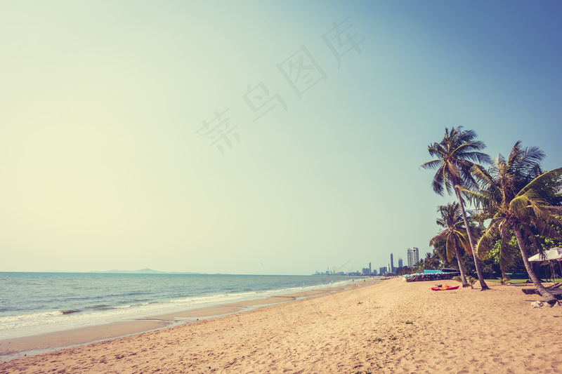 大海沙滩图片