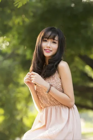 快乐微笑可爱的女生