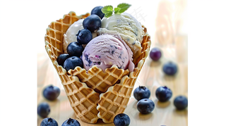 冰淇淋球水果蓝莓口味甜点下午茶摄影图