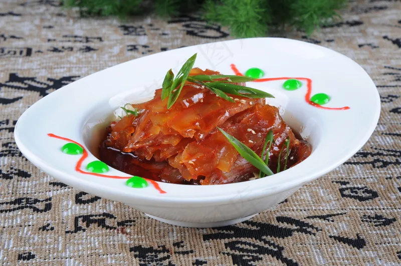 红汤牛筋  36 味型：酸辣 主料：牛筋